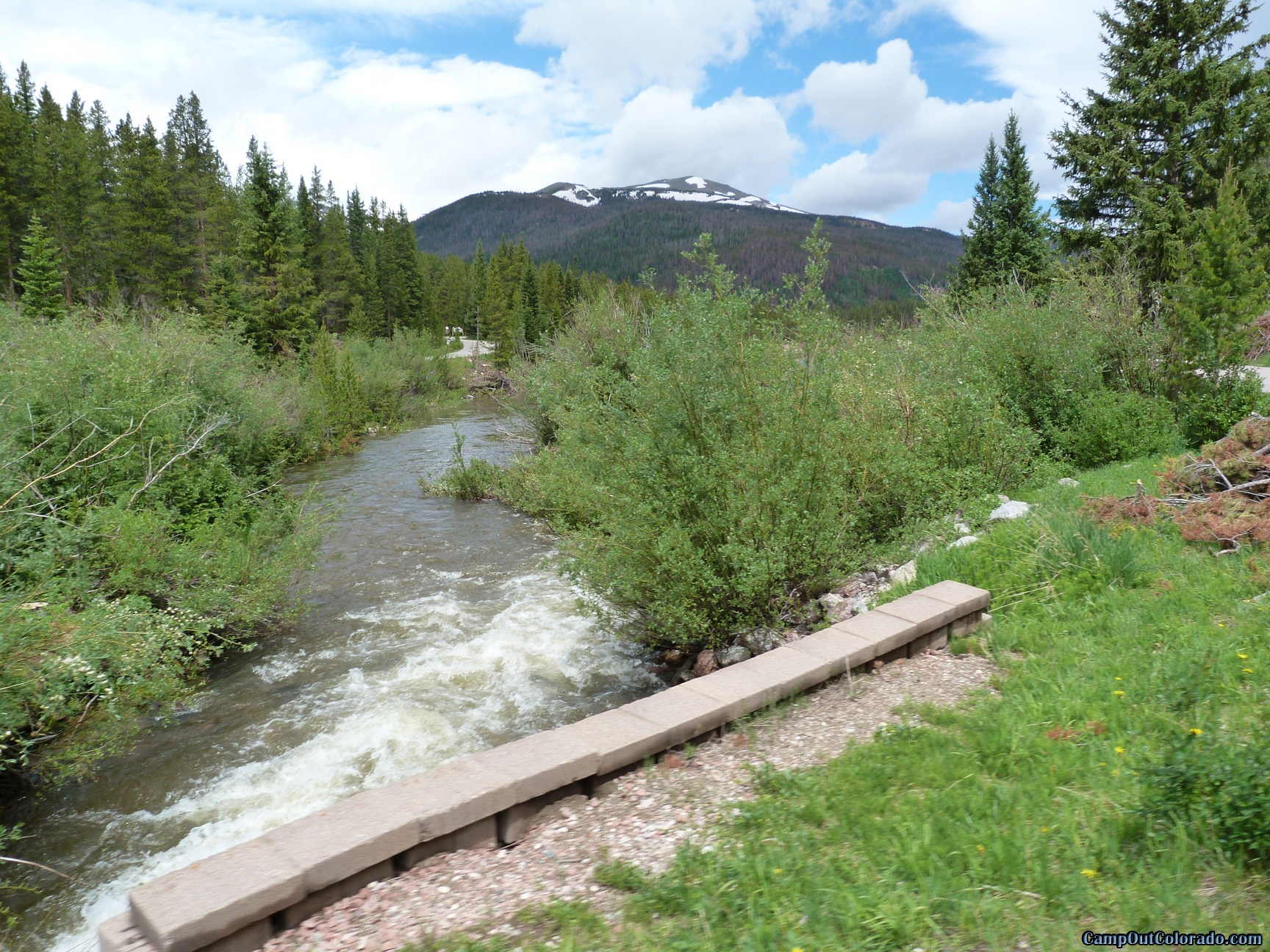 Escape to Serenity: Unwinding at Colorado's Chambers Lake Campground