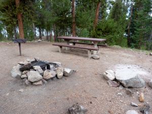Camp-out-colorado-belle-turquoise-lake-camping