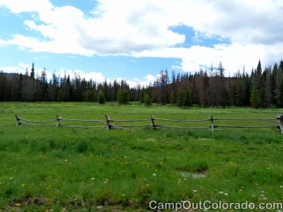 Campoutcolorado-north-michigan-reservoir-campground-wood-fence