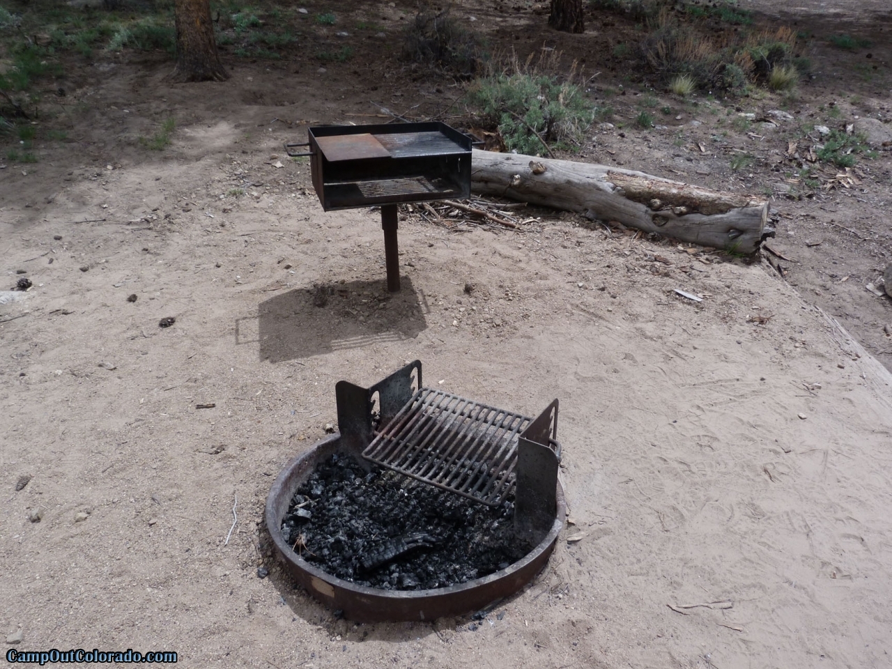 Lakeview Campground Review Fire Rings and BBQ Grills