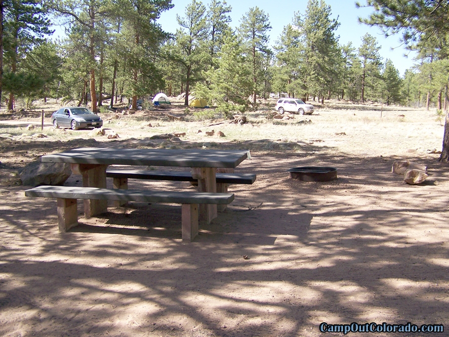 camp-out-colorado-round-mountain-campground-widely-spaced-campsites