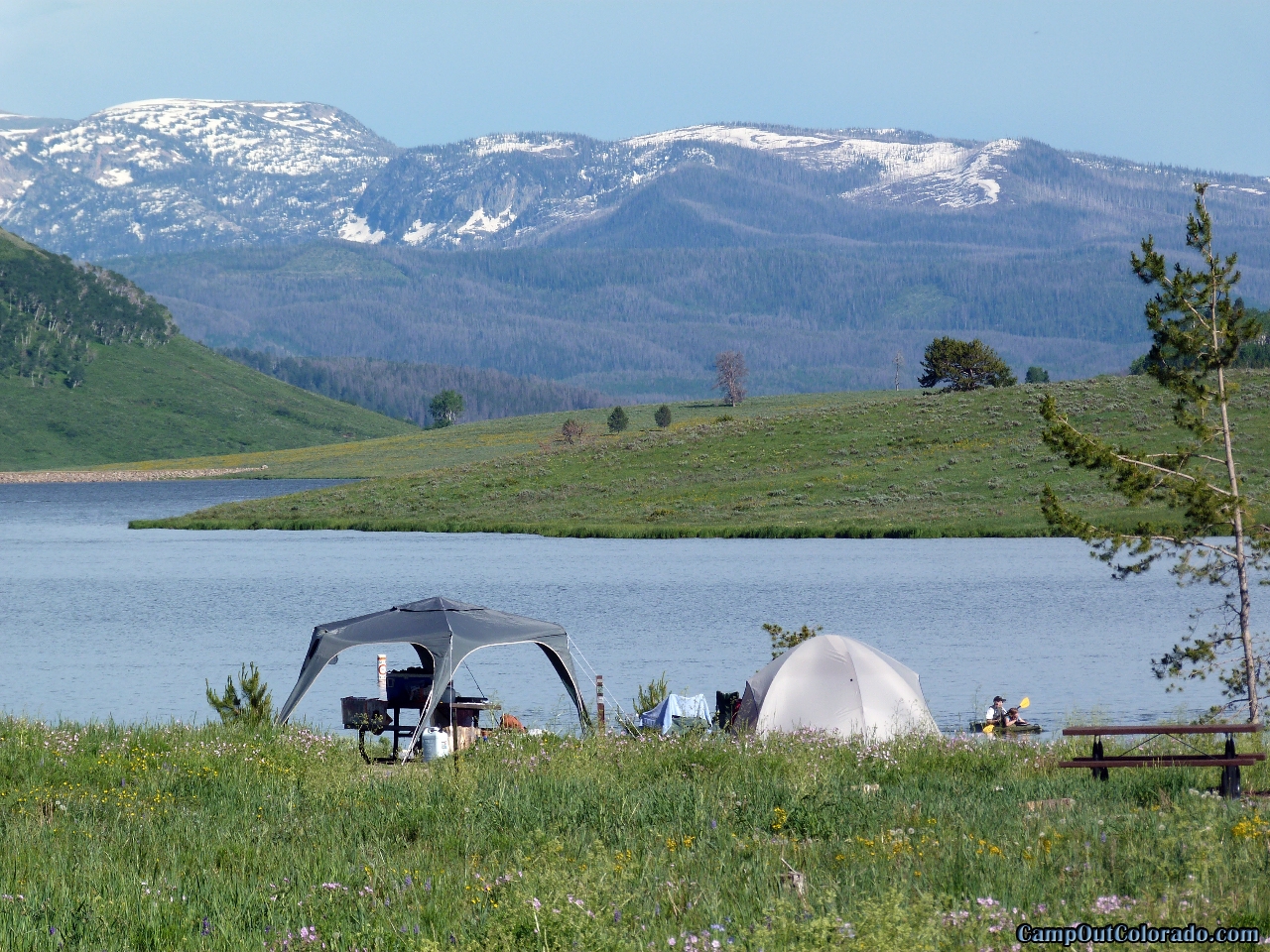 camp-out-colorado-steamboat-lake-near-water-campsite