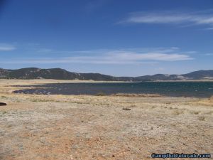 camp-out-colorado-eleven-mile-state-park-easterly-lake-view-from-camping-loop
