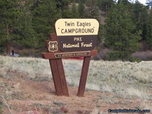 twin-eagle-trailhead-campground-sign